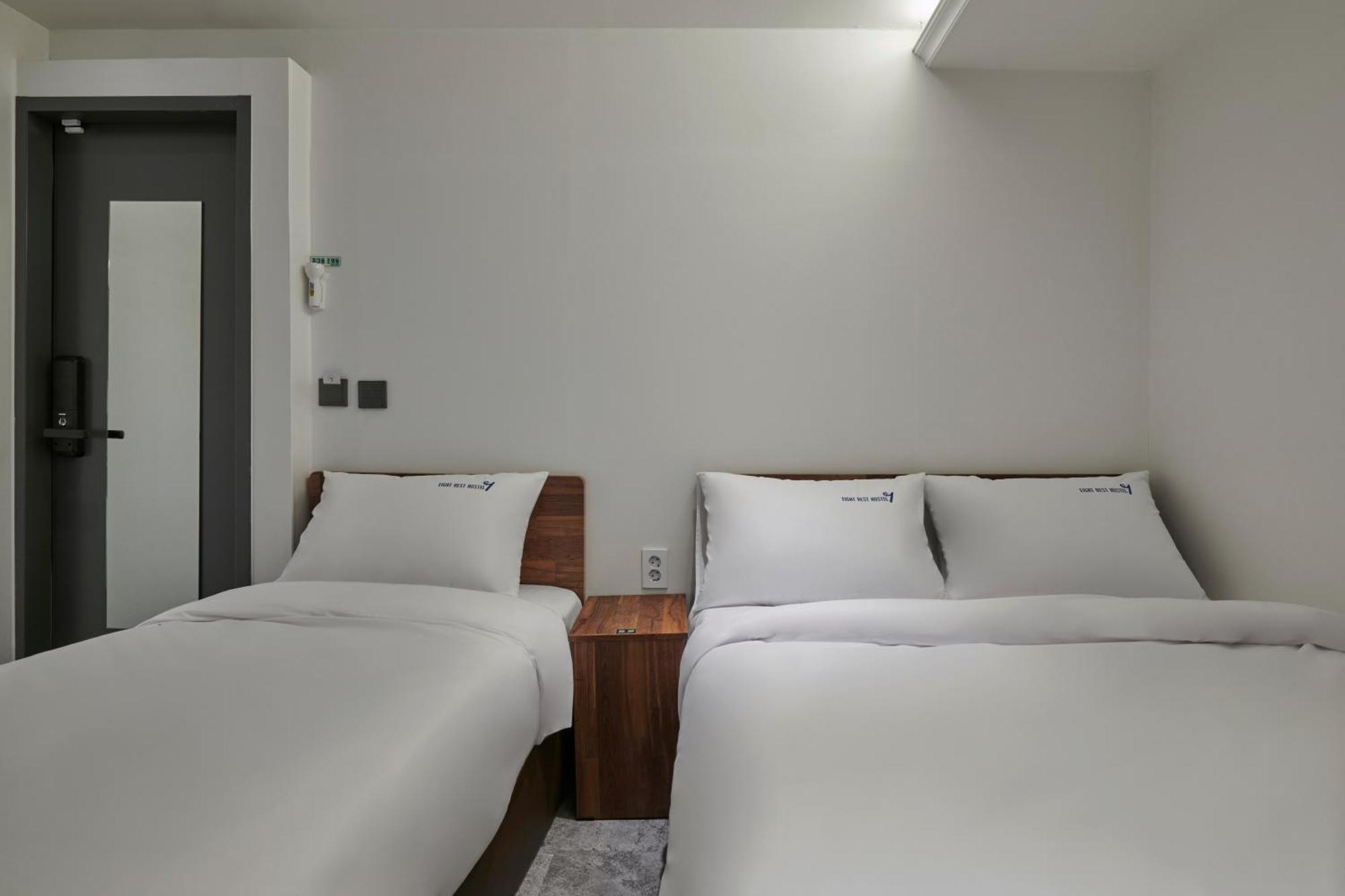 Eight Rest Myeongdong Asrama Seoul