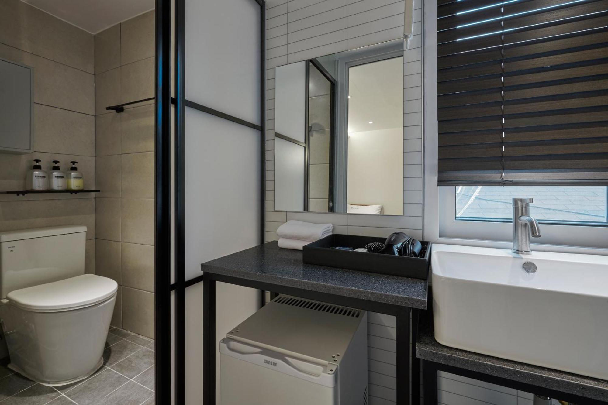 Eight Rest Myeongdong Asrama Seoul